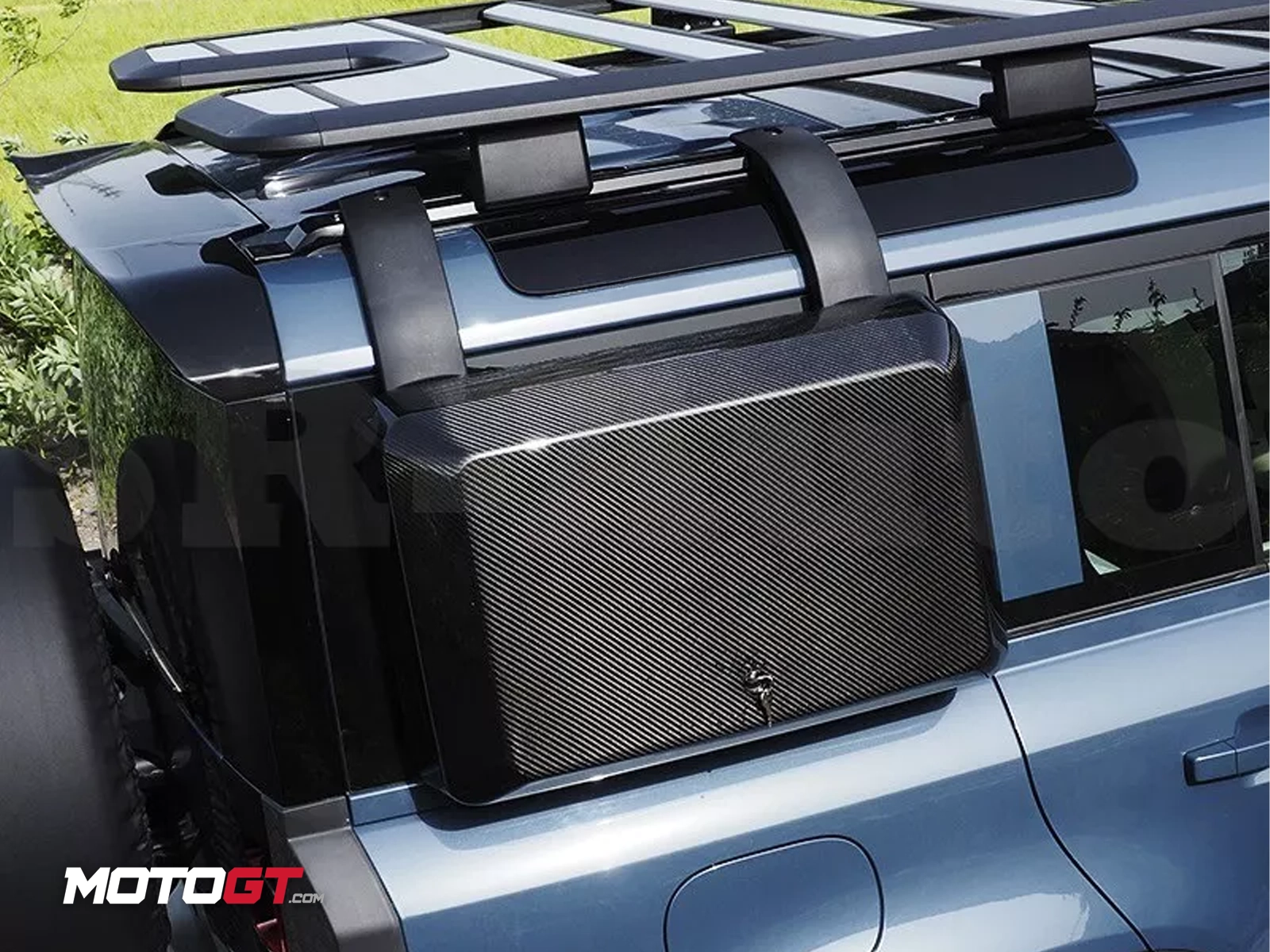 DEFENDER CARBON FIBER DESIGN SIDE TOOL BOX