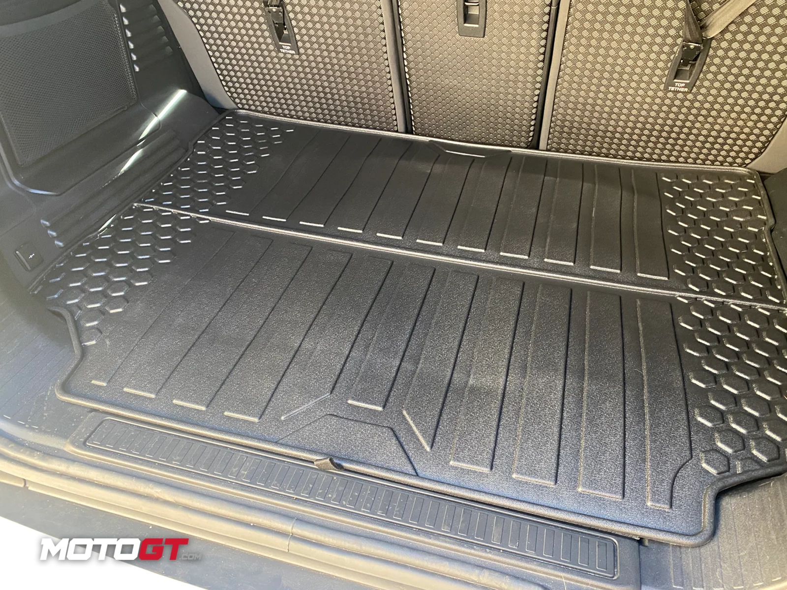 DEFENDER TRUNK MAT