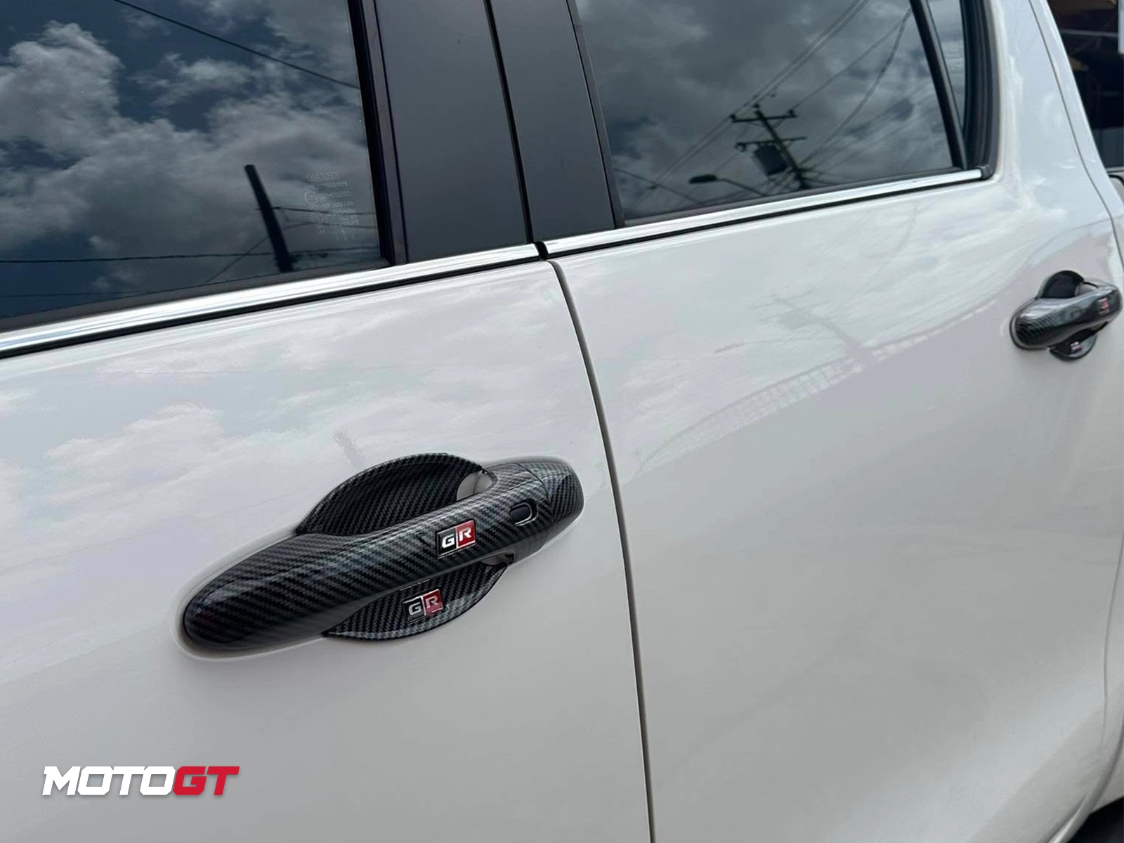 HILUX DOOR HANDLE COVER