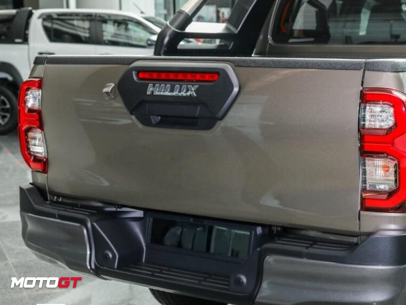 HILUX TRUNK HANDLE COVER