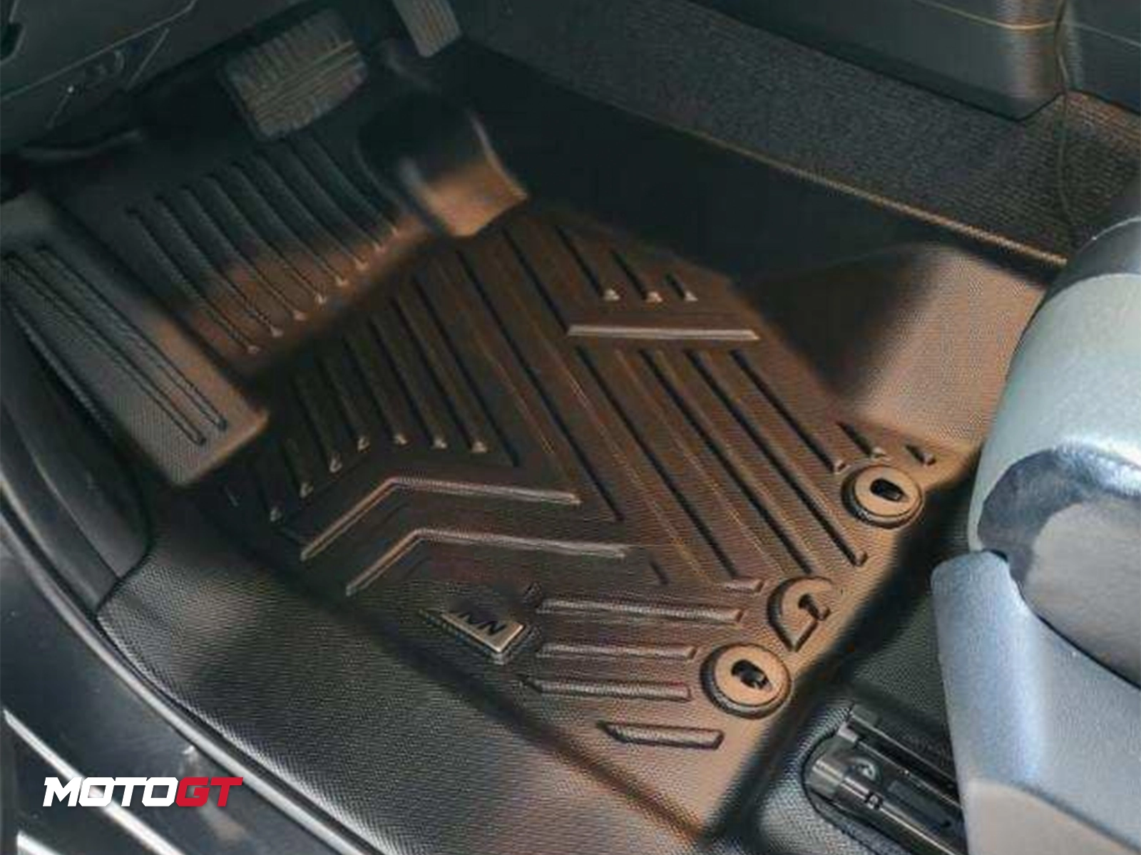 L200 FLOOR MATS