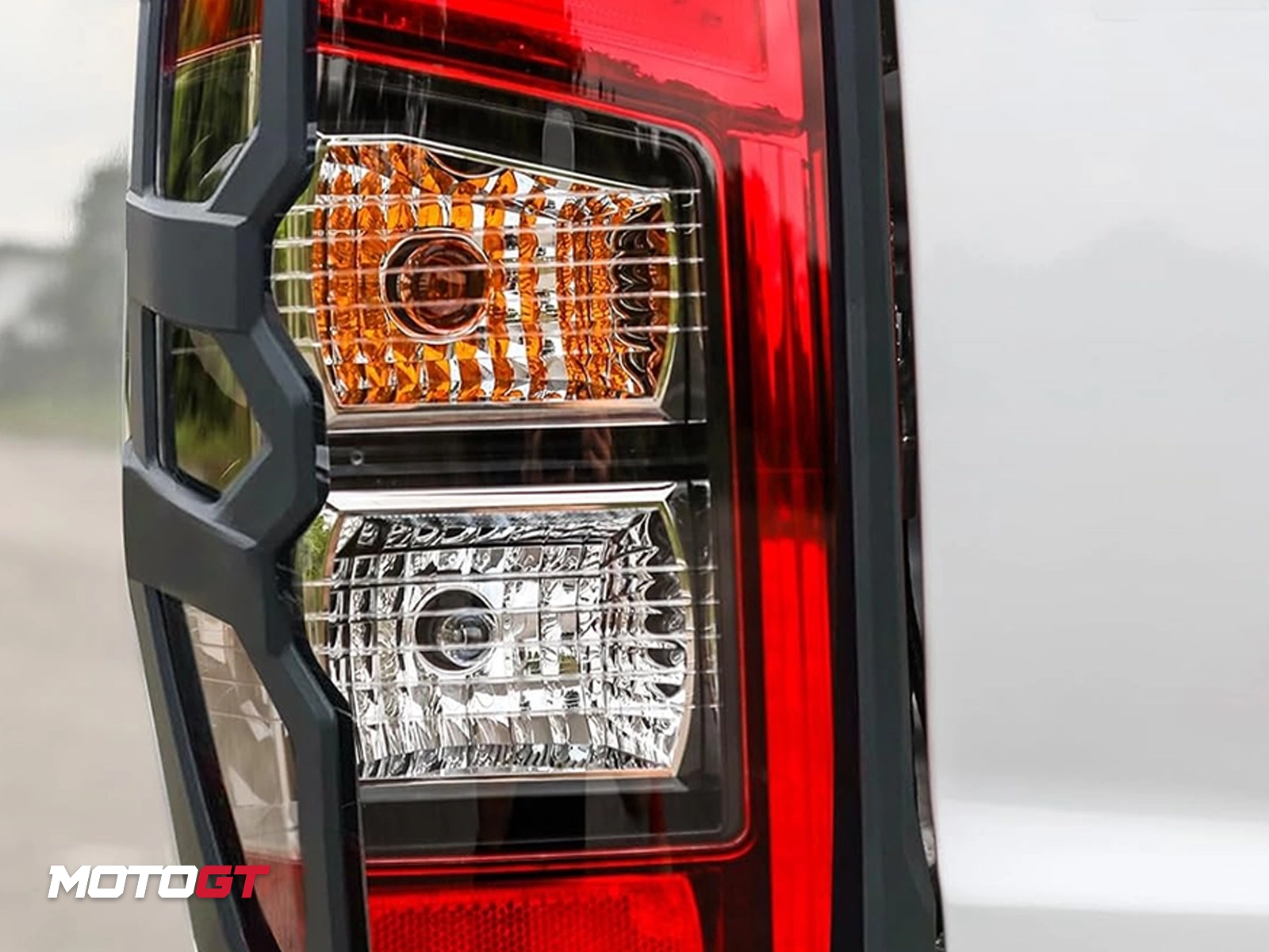 غطاء تزيين المصابيح الخلفية L200 — 3