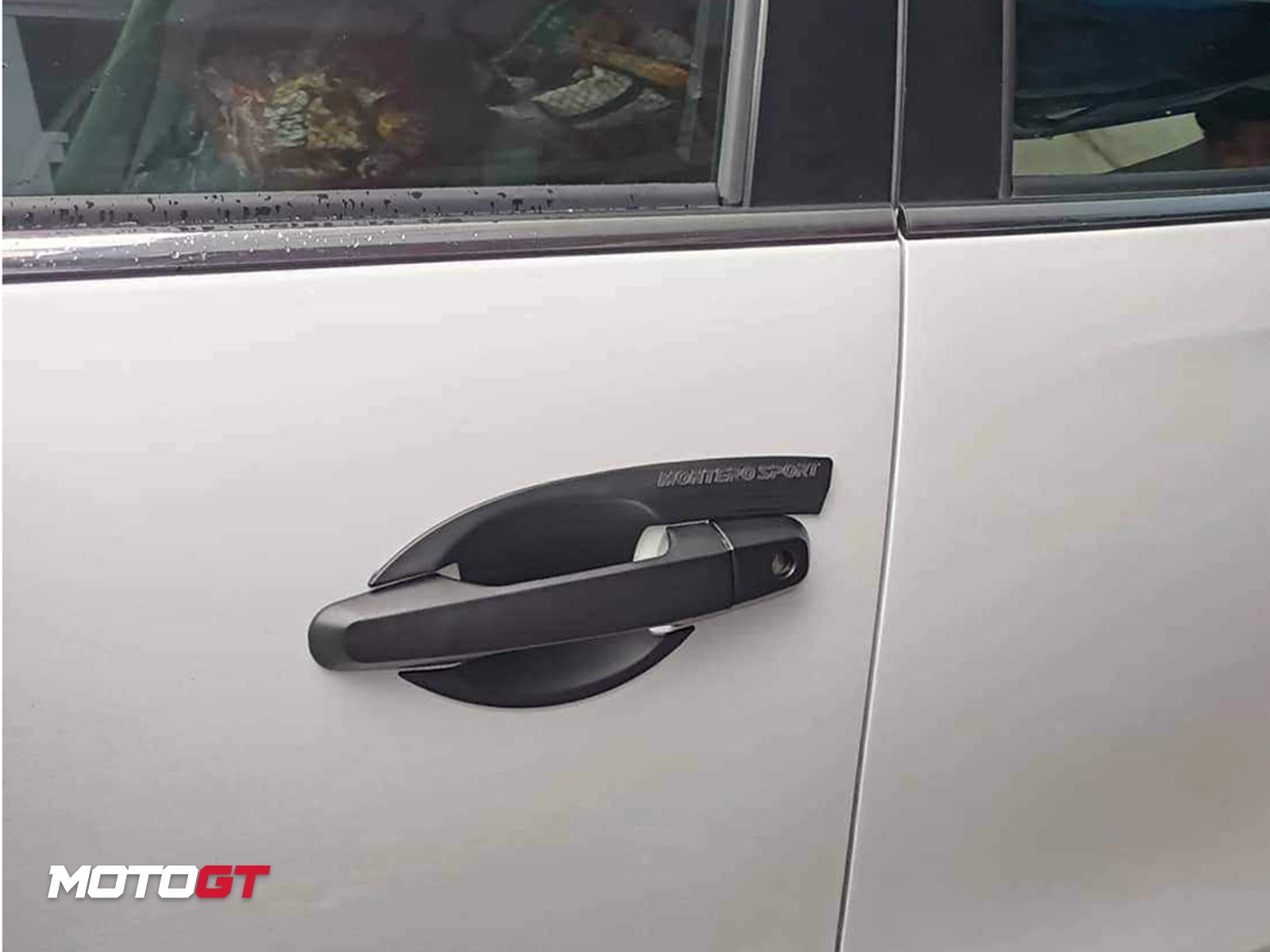 L200 DOOR HANDLE COVER