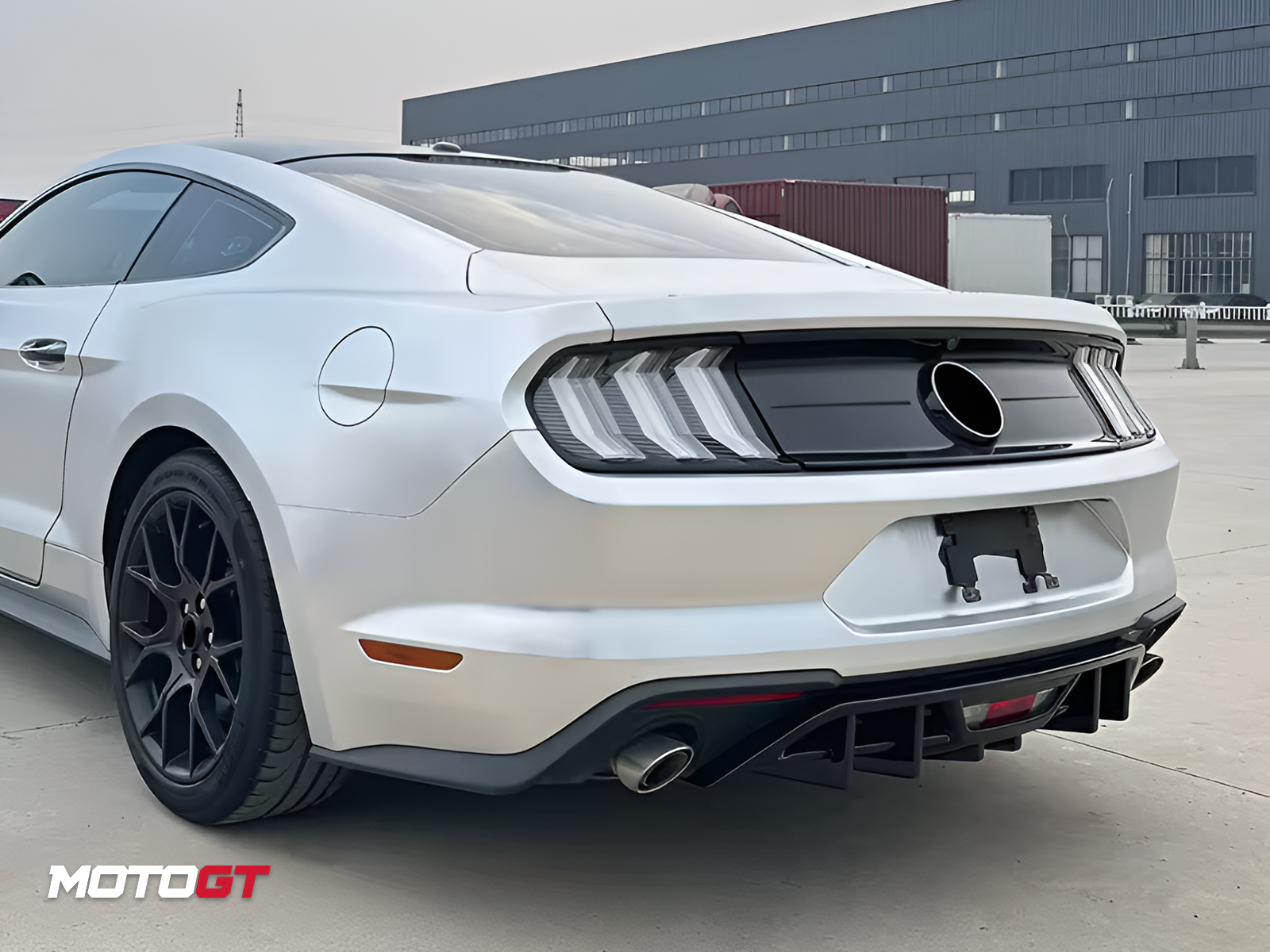 MUSTANG REAR DIFFUSER