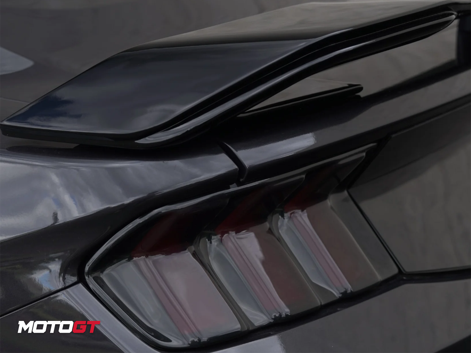 غطاء مصباح الإضاءة الخلفية لسيارة موستانج — 3