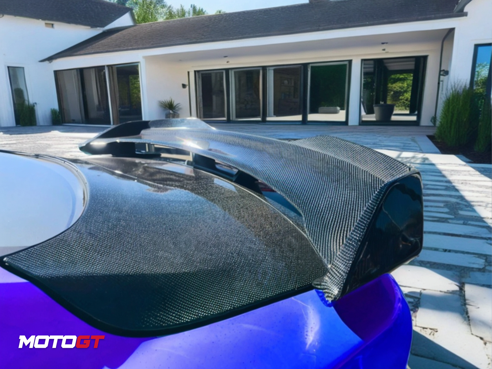 MUSTANG REAR SPOILER