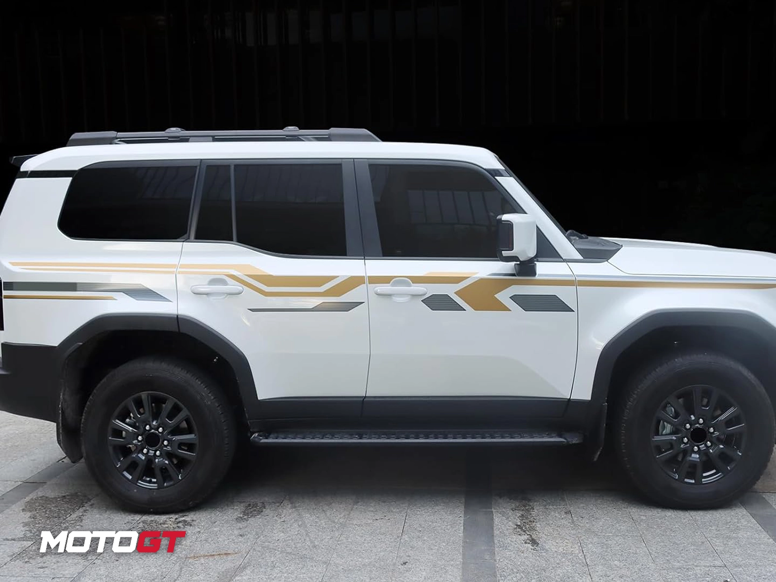 PRADO CUSTOM SIDE VINYLS